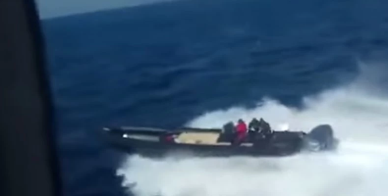 Γιβραλτάρ: Εντυπωσιακό θαλάσσιο “κυνηγητό” εμπόρων ναρκωτικών (vid.)